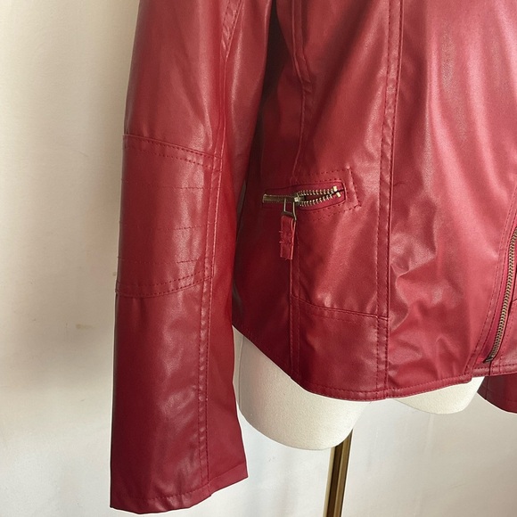 Vintage Jacket Red Faux Leather Biker Motorcycle Womens Size‎ Medium - Picture 4 of 9